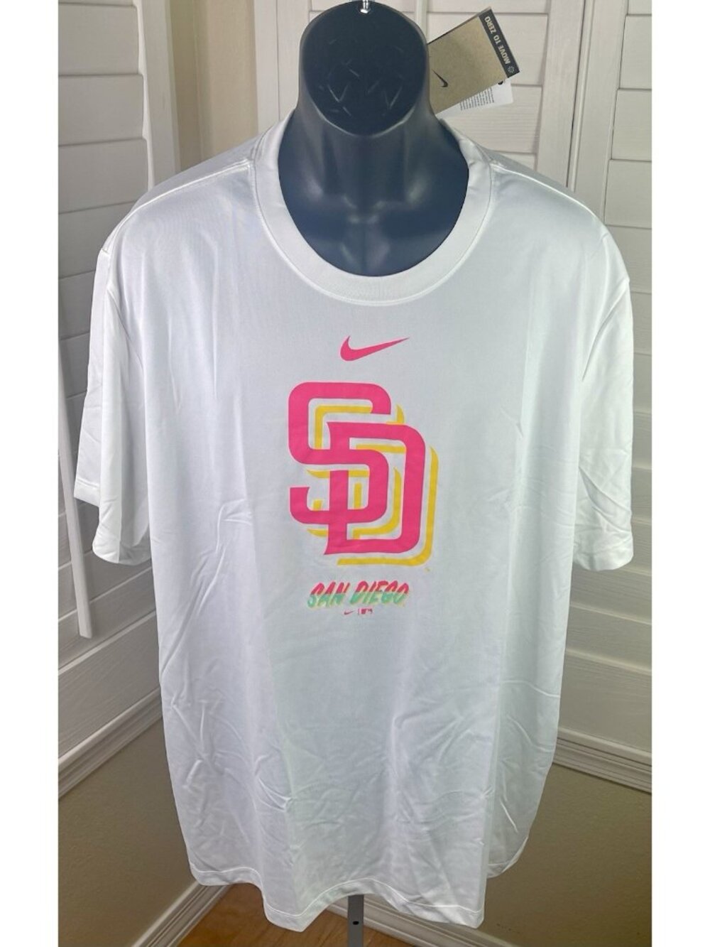 Nike MLB San Diego Padres City Connect T-Shirt - Men's Size 2XL - NWT $40.00